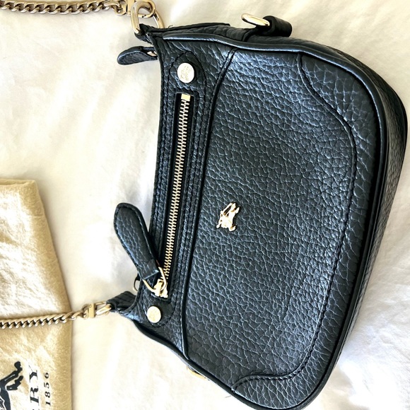 Burberry Black pebbled leather purse with gold tone hardware and chain strap - Picture 10 of 10